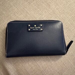 Kate Spade Travel Wallet